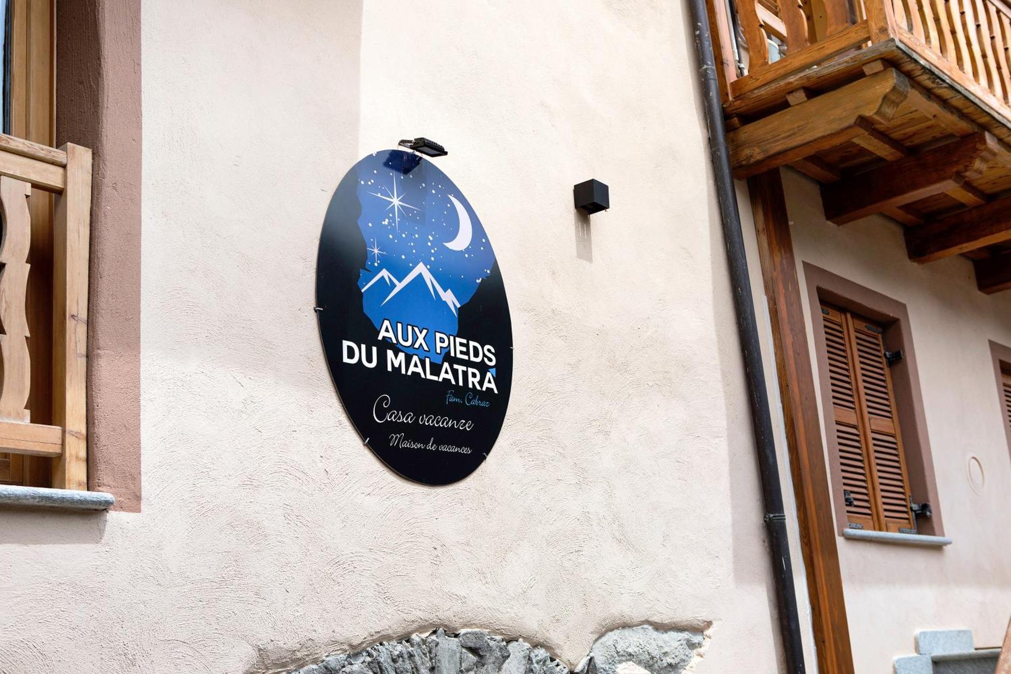 Апартаменти Aux Pieds Du Malatra' 1 Сен-Ремі-ан-Босс Екстер'єр фото